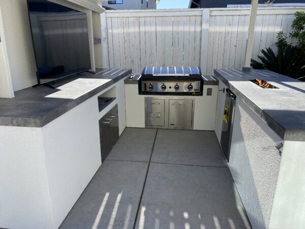 Just BBQ Grills - BBQ Island - 3 Piece TV Island With Roof_7